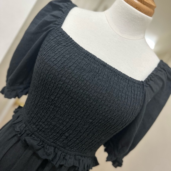 Saint Helana Midi Linen Dress - Picture 8 of 9